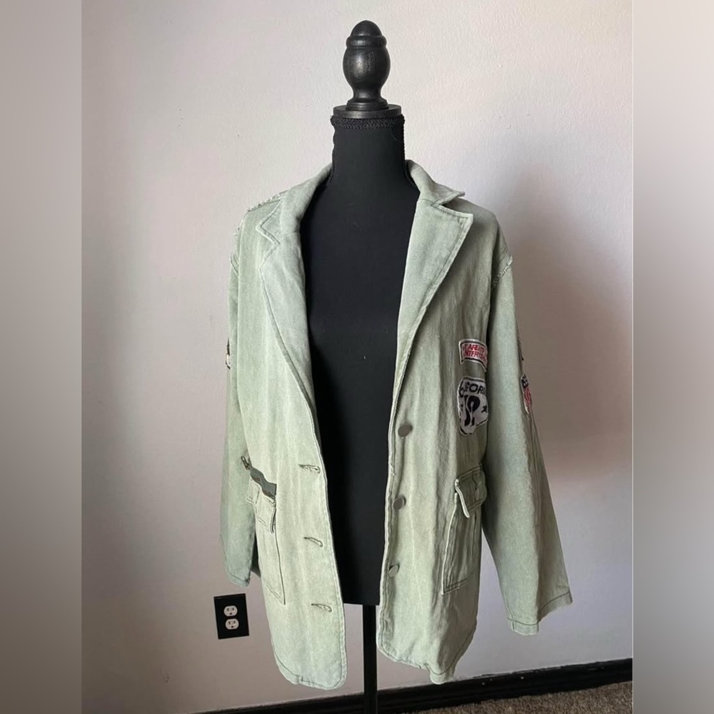 Vici Light Green Casual Blazer